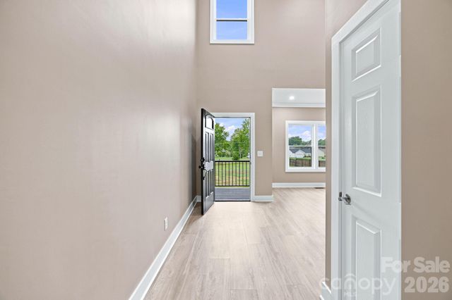 135 Elmwood Road, Statesville, NC 28625