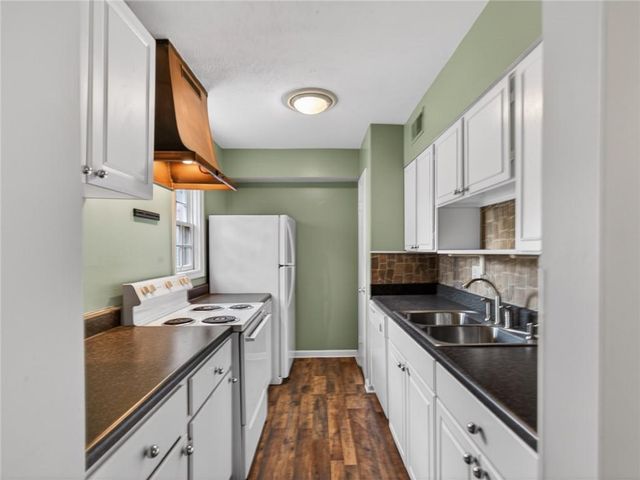 3091 Colonial Way H4, Atlanta, GA 30341