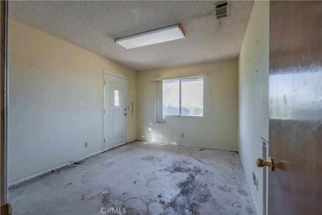 16220 Stone Ridge, Riverside, CA 92504