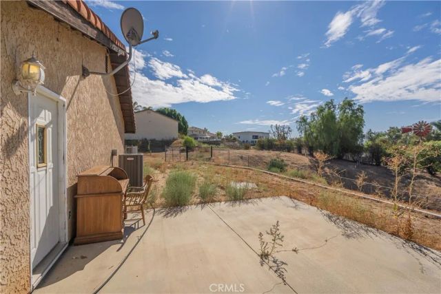 16220 Stone Ridge, Riverside, CA 92504