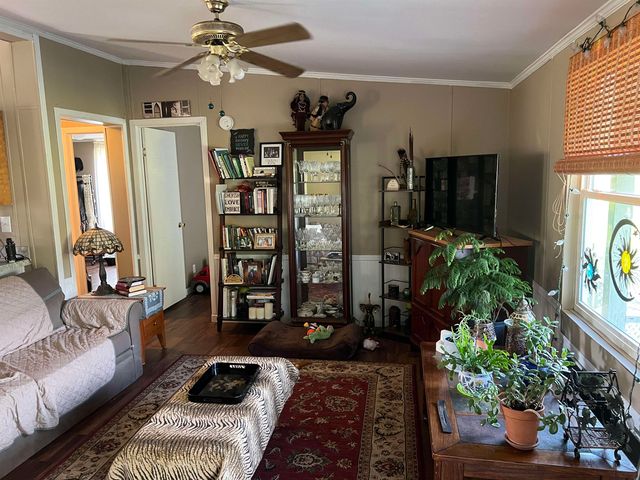 150 CAP BLOUNT LN, Savannah, TN 38372