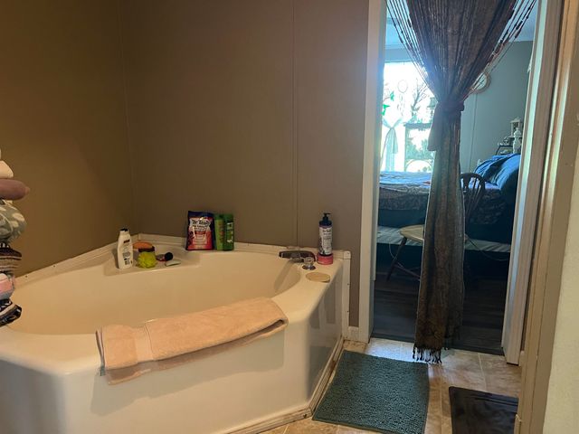 150 CAP BLOUNT LN, Savannah, TN 38372