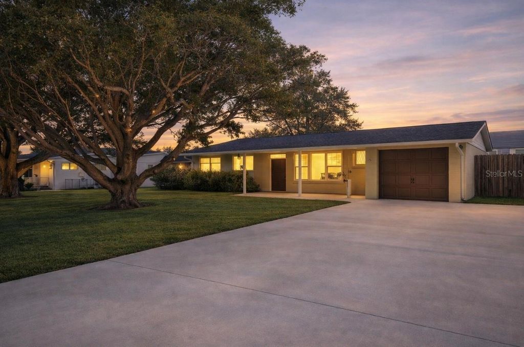 1407 MOSELLE AVENUE, Orlando, FL 32807