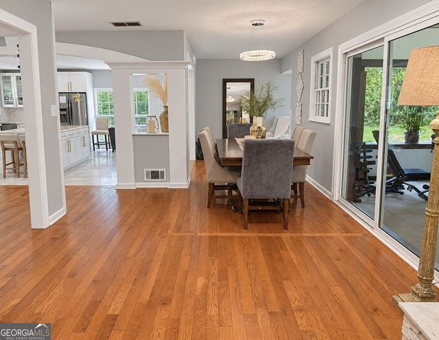 2323 Cambridge Street, Snellville, GA 30078