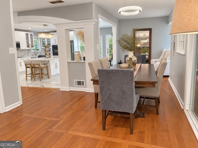 2323 Cambridge Street, Snellville, GA 30078