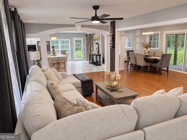 2323 Cambridge Street, Snellville, GA 30078