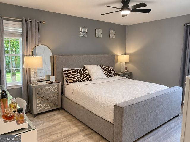 2323 Cambridge Street, Snellville, GA 30078