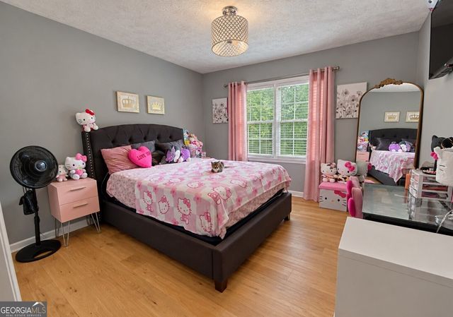 2323 Cambridge Street, Snellville, GA 30078