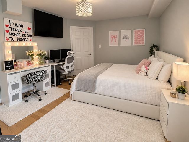 2323 Cambridge Street, Snellville, GA 30078