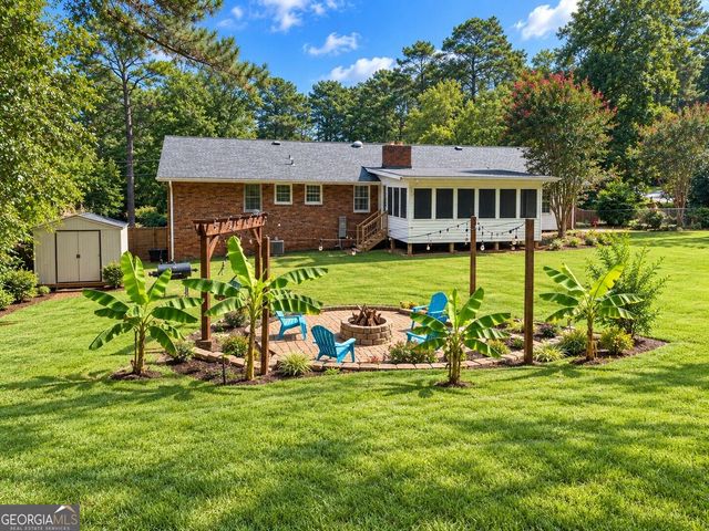 2323 Cambridge Street, Snellville, GA 30078