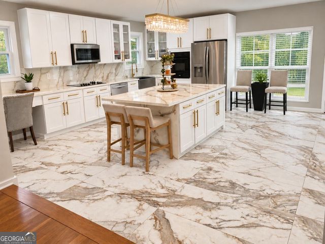 2323 Cambridge Street, Snellville, GA 30078