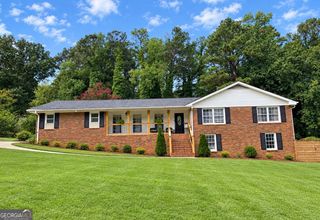 2323 Cambridge Street, Snellville, GA 30078