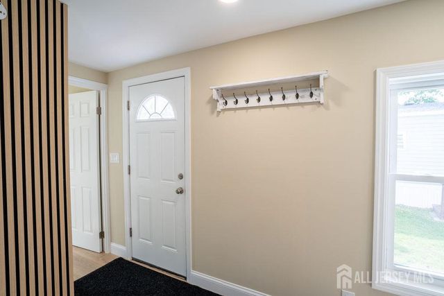 7 Deerbrook Boulevard, North Brunswick, NJ 08902