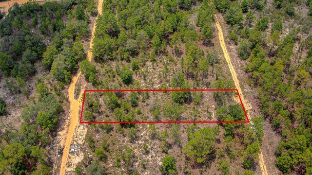 214 Flamingo Dr, Interlachen, FL 32148