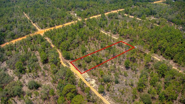 214 Flamingo Dr, Interlachen, FL 32148