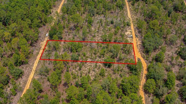 214 Flamingo Dr, Interlachen, FL 32148