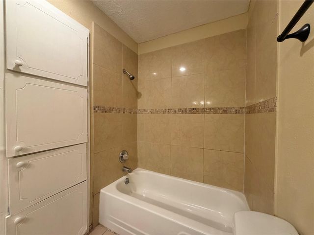 5801 Lumberdale Road 86, Houston, TX 77092