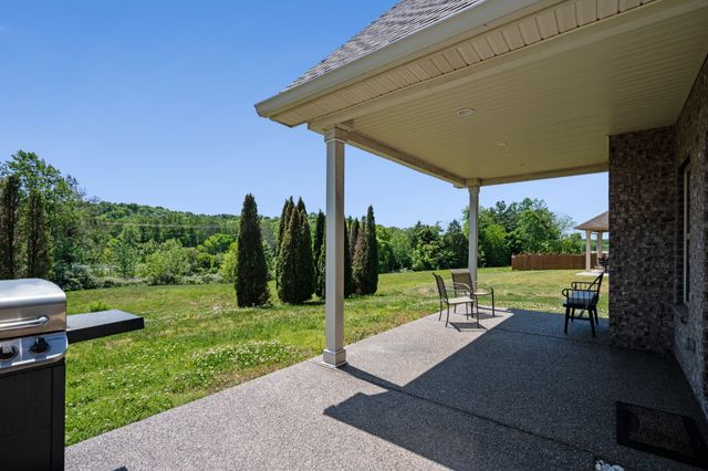 168 Meandering Dr, Lebanon, TN 37090