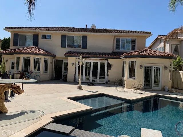 19 Sovente, Irvine, CA 92606