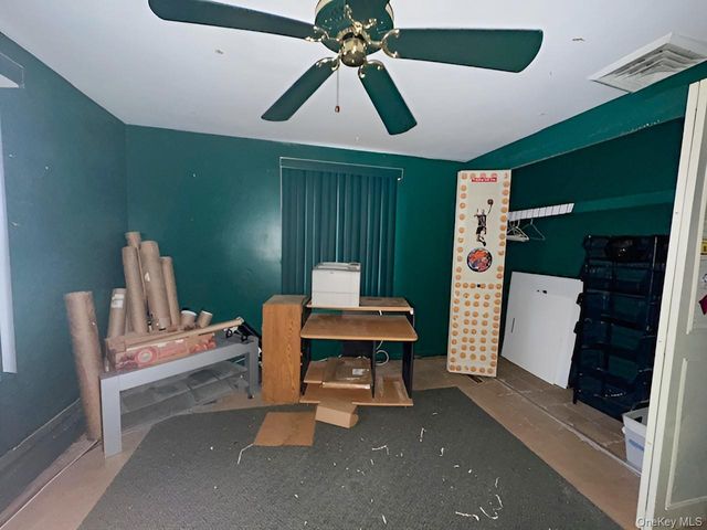 26 Malvern Lane, Stony Brook, NY 11790