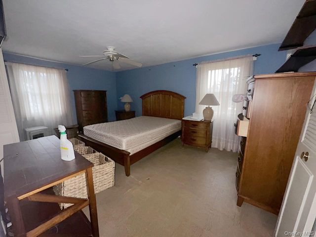 26 Malvern Lane, Stony Brook, NY 11790