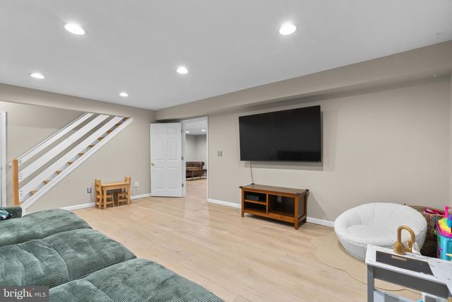 1668 PREAKNESS DR, Gambrills, MD 21054