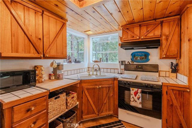26237 Sky Ridge, Twin Peaks, CA 92391