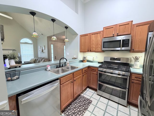 147 Stoney Brook Way, Mcdonough, GA 30253