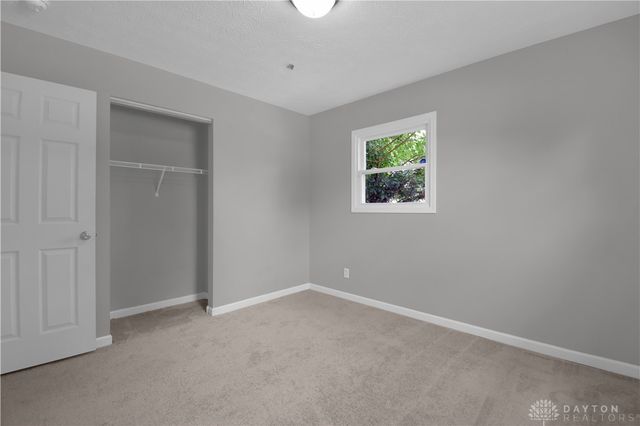 22 Fig Street, Fairborn, OH 45324