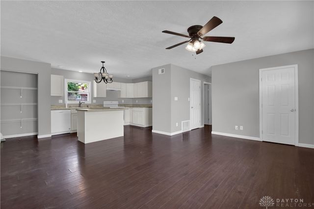 22 Fig Street, Fairborn, OH 45324
