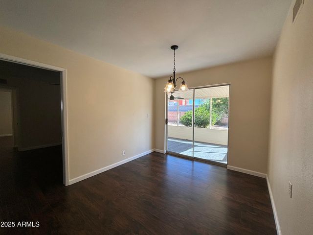 619 N 67TH Place, Mesa, AZ 85205