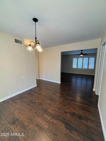 619 N 67TH Place, Mesa, AZ 85205