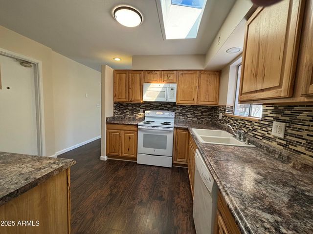 619 N 67TH Place, Mesa, AZ 85205