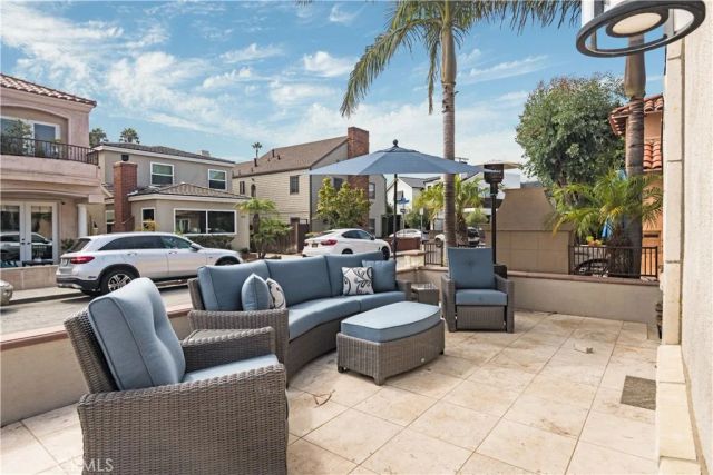 123 Syracuse Walk, Long Beach, CA 90803