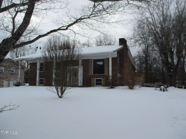 111 Sugar Maple Lane, Johnson City, TN 37601