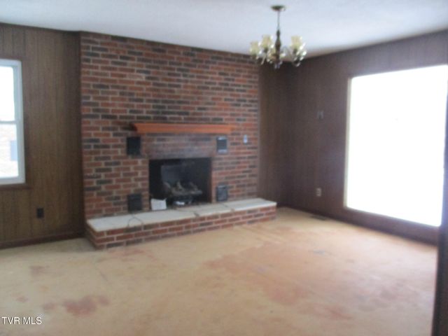 111 Sugar Maple Lane, Johnson City, TN 37601