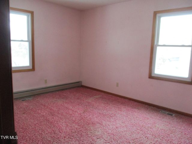 111 Sugar Maple Lane, Johnson City, TN 37601