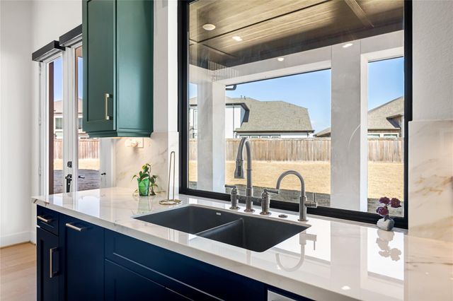 13822 Friarstone Pointe Drive, Cypress, TX 77433