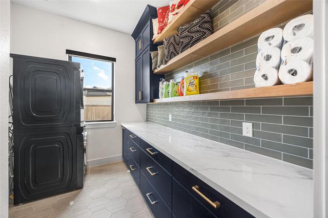 13822 Friarstone Pointe Drive, Cypress, TX 77433