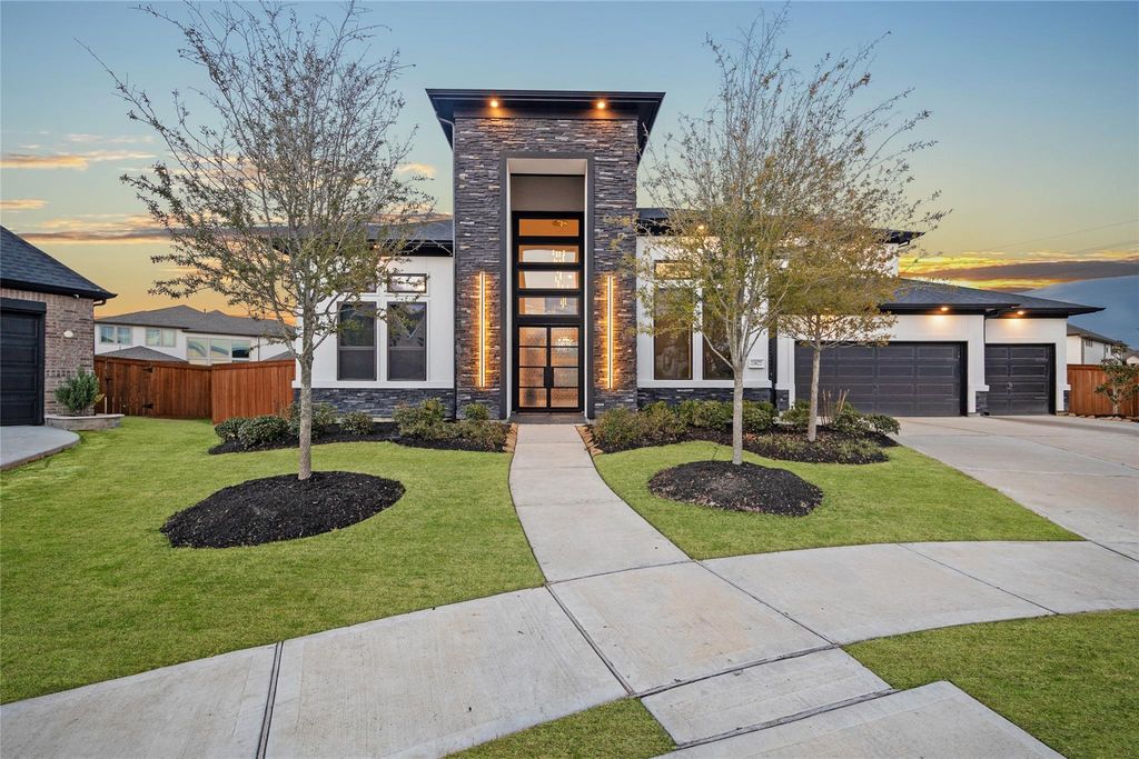 13822 Friarstone Pointe Drive, Cypress, TX 77433