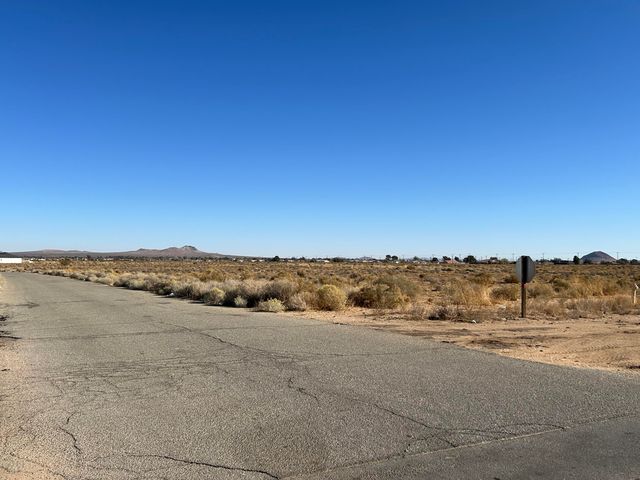 Neuralia Road, California City, CA 93505