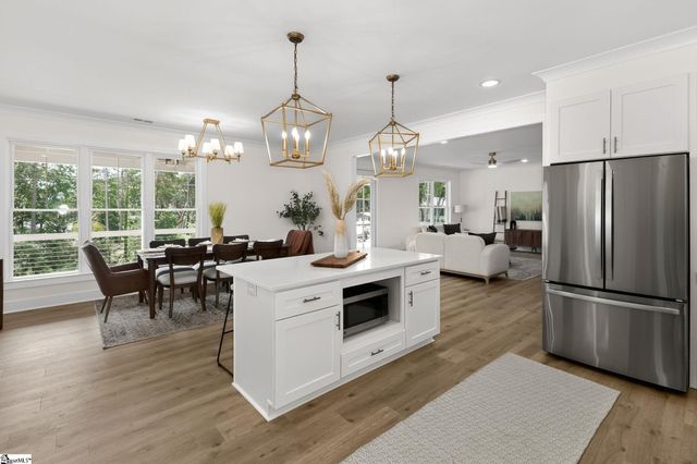 1218 Andersonville Road, Townville, SC 29689