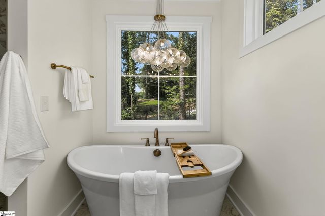 1218 Andersonville Road, Townville, SC 29689