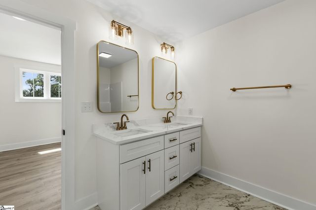 1218 Andersonville Road, Townville, SC 29689