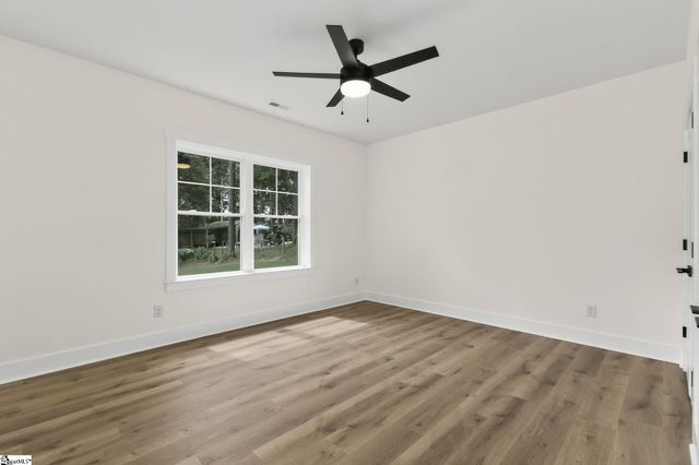 1218 Andersonville Road, Townville, SC 29689