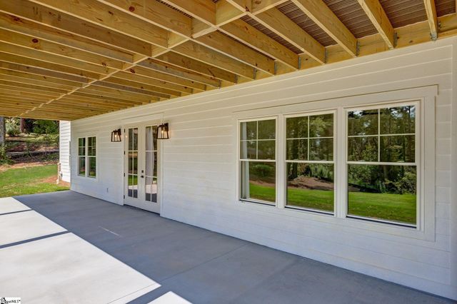 1218 Andersonville Road, Townville, SC 29689