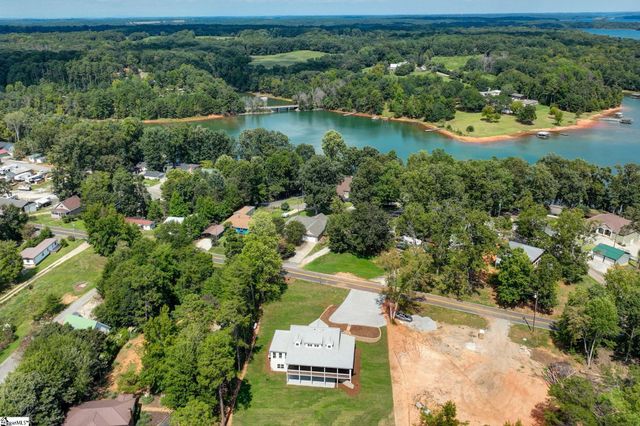 1218 Andersonville Road, Townville, SC 29689