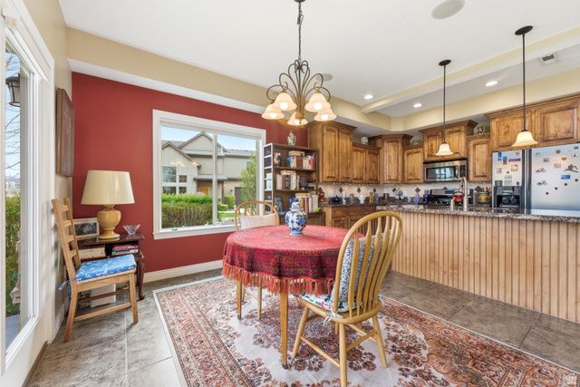 10219 S MYSTIC FALLS WAY, South Jordan, UT 84095