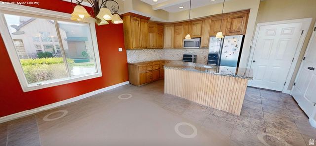 10219 S MYSTIC FALLS WAY, South Jordan, UT 84095
