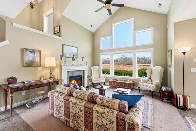 10219 S MYSTIC FALLS WAY, South Jordan, UT 84095